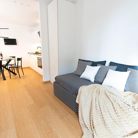 Ihost Apartment - Simonetta 7 Милано Екстериор снимка